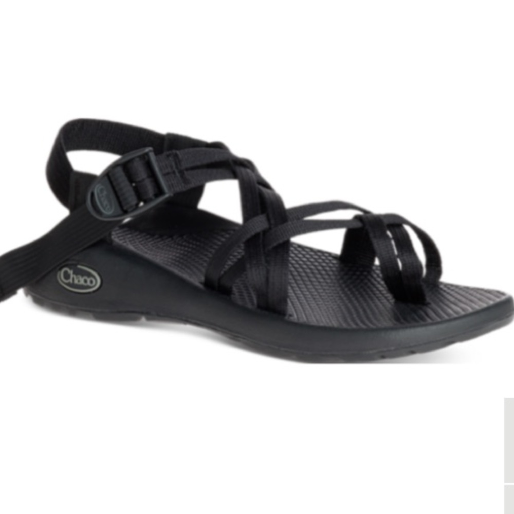 Black chacos